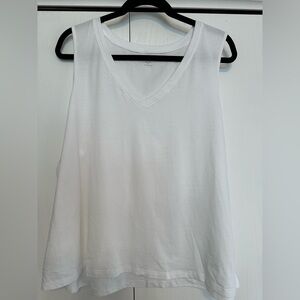 Old Navy Classic Everywhere White Tank Top